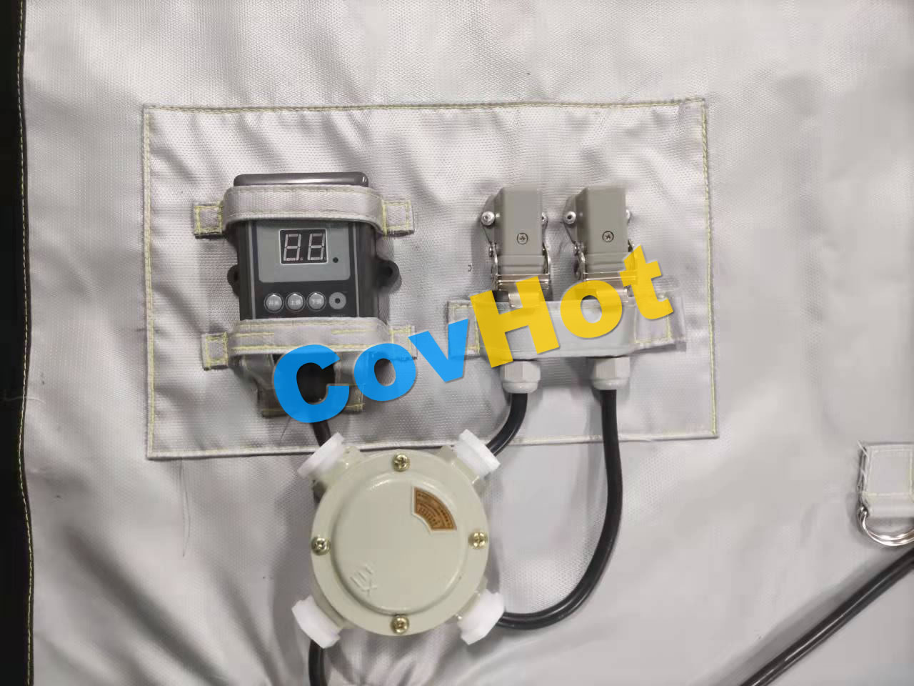 電伴熱<a href=http://www.hotskys.com/e/tags/?tagname=%E4%BF%9D%E6%B8%A9%E5%A5%97 target=_blank class=infotextkey>保溫套</a>